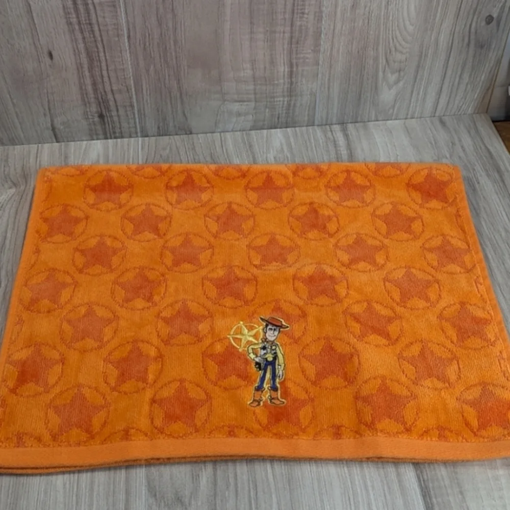 Disney Jumping Beans Toy Story Woody Sheriff Orange Bath Hand Towel